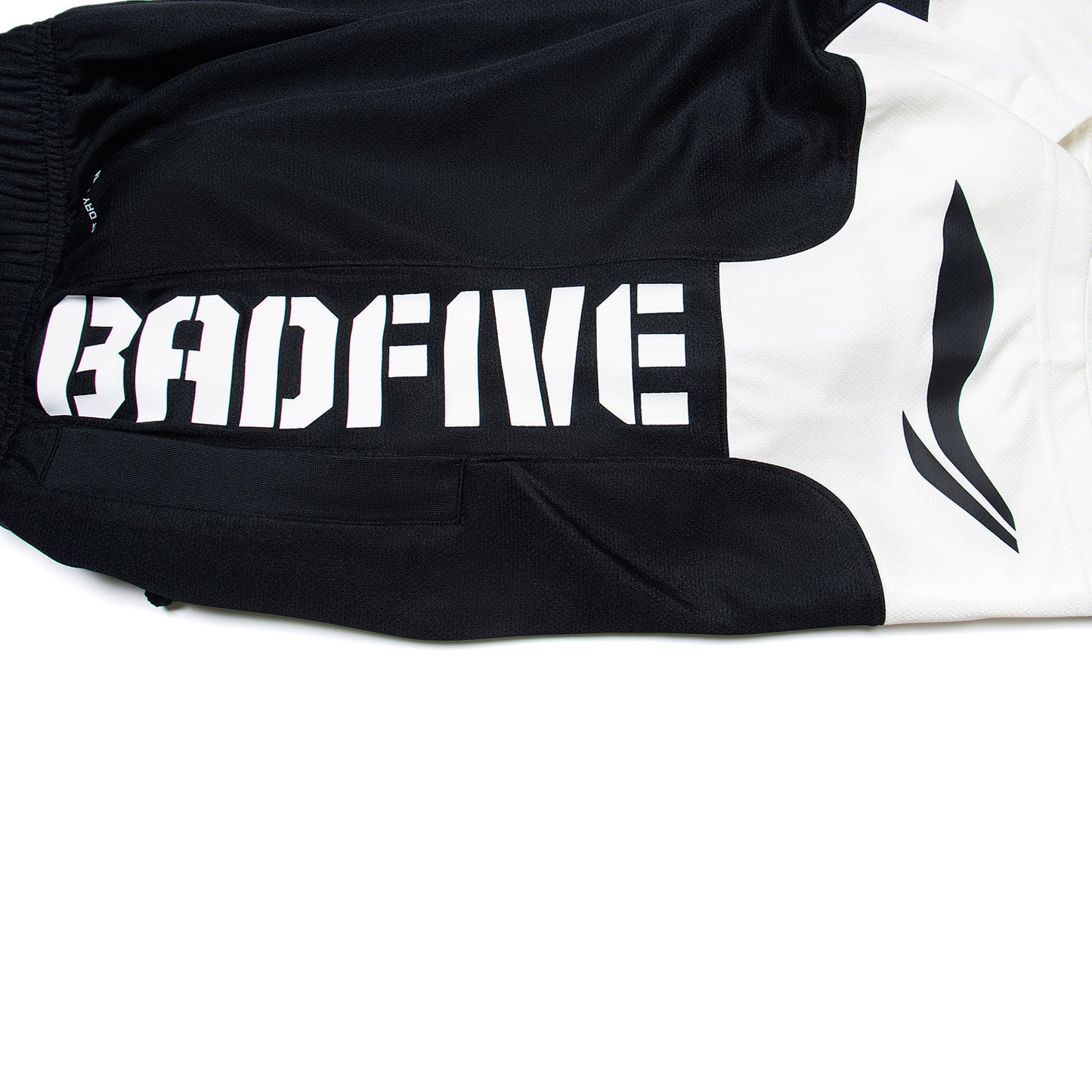 Unisex Basketball-Short "Anti-Warrior" Badfive BIG Schwarz-Weiß - AAPT045-1