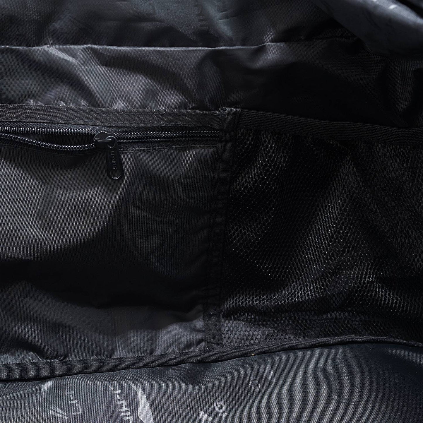 Tischtennis Sporttasche National-Team-Design- schwarz - ABLT007-1